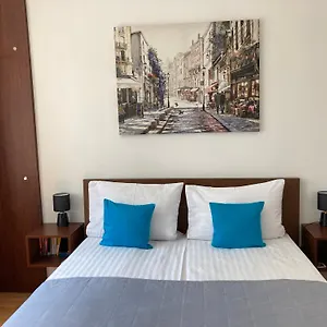 Апартаменты 82a, Варшава